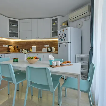 Via Sunride 1 - Maisonette By The Sea *